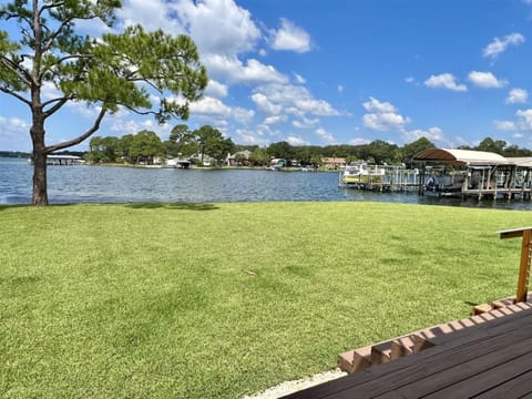 Bayou 565 - Panhandle Paradise House in Sandy Springs