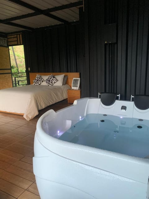 Hot Tub, Bedroom, Bath