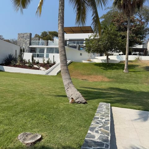 House Belle Vue, Tequesquitengo House in Tequesquitengo