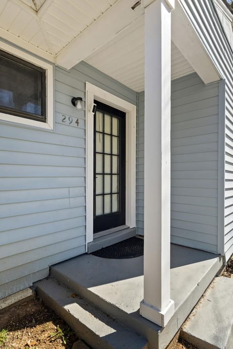 Cozy Home in Oak Ridge w 3BR House in Oak Ridge