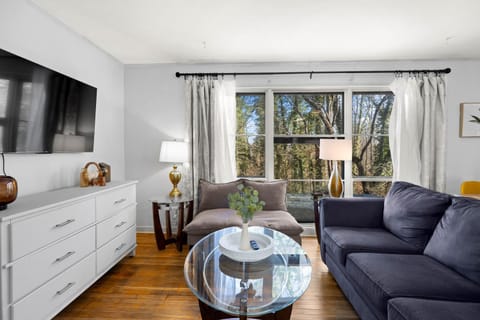 Cozy Home in Oak Ridge w 3BR House in Oak Ridge