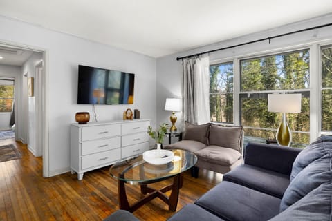 Cozy Home in Oak Ridge w 3BR House in Oak Ridge