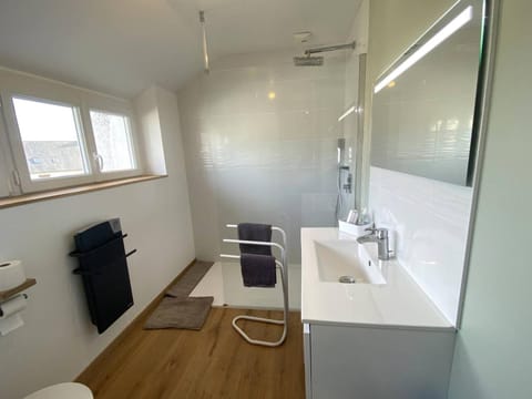 Maison à 250m de la plage avec WIFI à Trégastel - FR-1-368-456 House in Trégastel