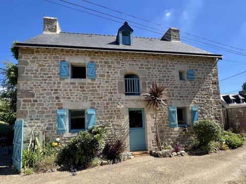 Maison en pierre charmante à Plouhinec, près des plages - FR-1-479-213 Villa in Brittany