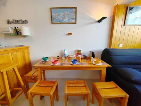 Appartement cosy 4 pers, départ ski aux pieds - FR-1-545-50 Apartment in Val Thorens