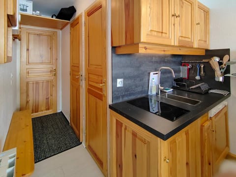 Appartement cosy 4 pers, départ ski aux pieds - FR-1-545-50 Apartment in Val Thorens