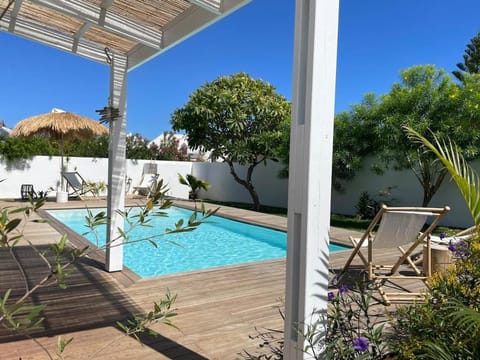 Garden, Swimming pool