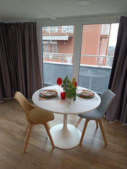 View (from property/room), Living room, Seating area, Dining area