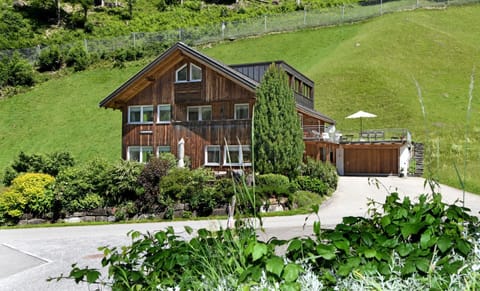 Property building, Natural landscape, Garden