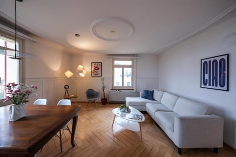 Living room, Dining area