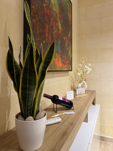 Decorative detail, Dining area