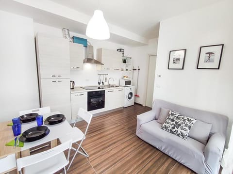 Nuovissimo bilocale Marianne con posto auto Apartment in San Benedetto del Tronto