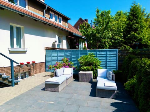 Property building, Patio, Spring, Day, Garden, Seating area