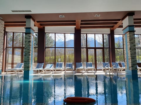Mountain view, Swimming pool, sunbed