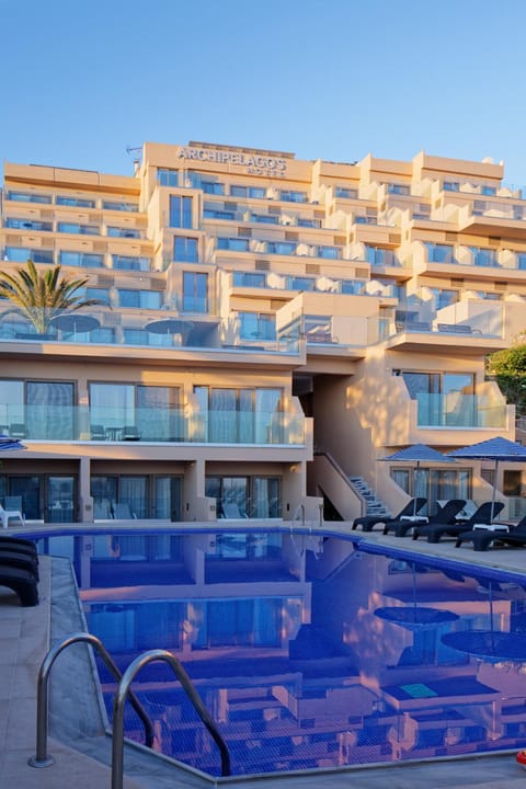 Property building, Swimming pool, Swimming pool