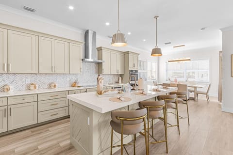 Gorgeous 6 Bedroom New Build 261 Carolina Ave- Heated Pool home House in Estero Island