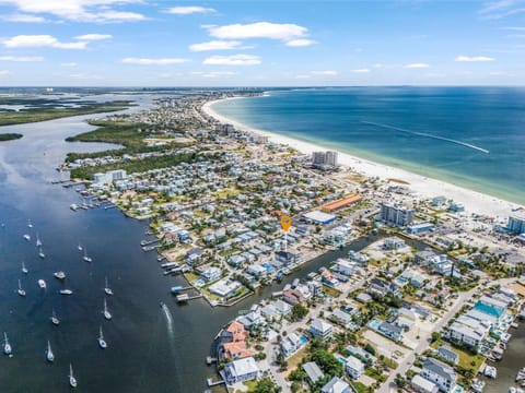 Brand New Luxury Build 265 Carolina Ave- Heated Pool, Hot Tub home House in Estero Island