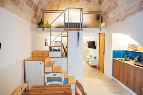 TV and multimedia, Kitchen or kitchenette