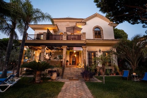 Property building, Garden, Garden view