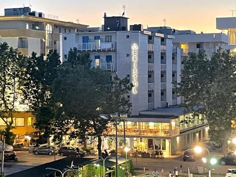 Hotel Bristol - a 30 mt dalla spiaggia Hotel in Misano Adriatico