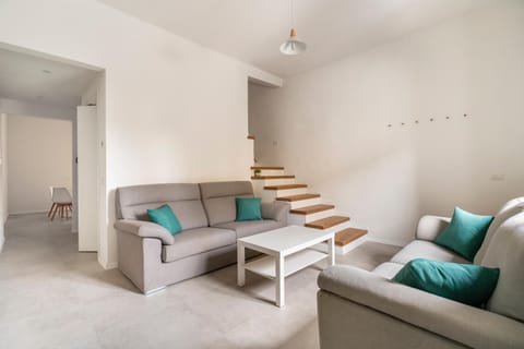 Communal lounge/ TV room, Living room, Lounge or bar, Seating area