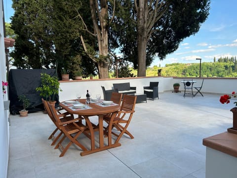 Balcony/Terrace, Dining area, internet