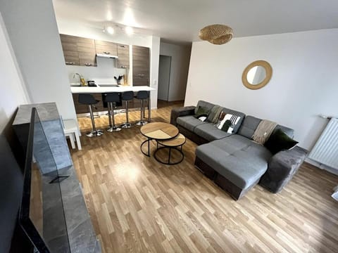 Nice flat in la Plaine St Denis Apartment in Aubervilliers