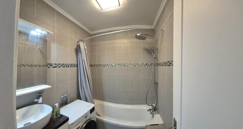 Appart à Maisons Alfort en plein centre ville à 5 min de la Gare Rer Apartment in Créteil