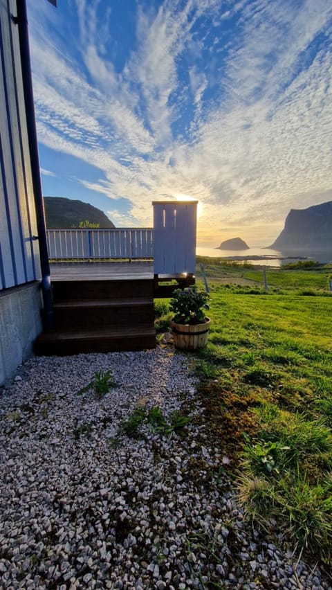 Natural landscape, Mountain view, Sea view, Sunset