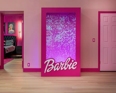 Dollhouse Daydream! Barbie-Inspired Home House in Glendale
