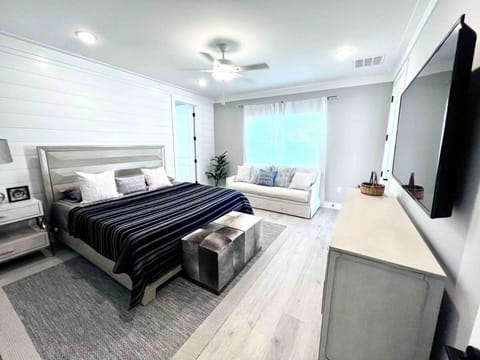 R3 at Lake Powell near Panama City Beach and 30A House in Sunnyside