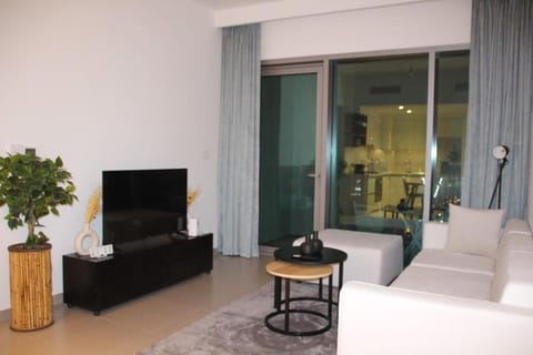 Living room, Seating area, Evening entertainment