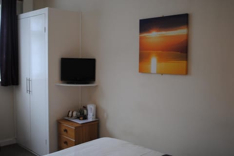 The Flintstones Guesthouse Bed and Breakfast in Weymouth