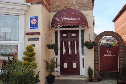 The Flintstones Guesthouse Bed and Breakfast in Weymouth