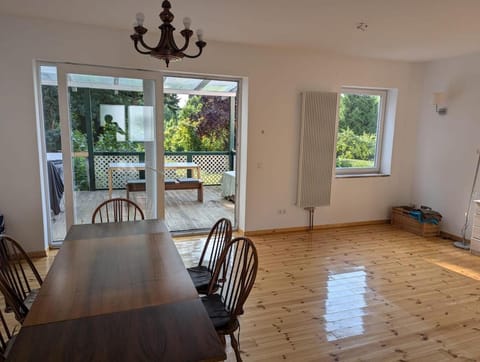 Balcony/Terrace, Living room, Seating area, Dining area