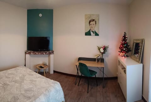 Communal lounge/ TV room, Bed, TV and multimedia, Photo of the whole room