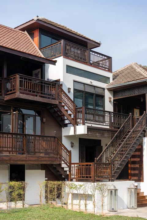 Property building, Balcony/Terrace