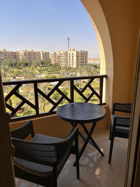 Garden, Balcony/Terrace