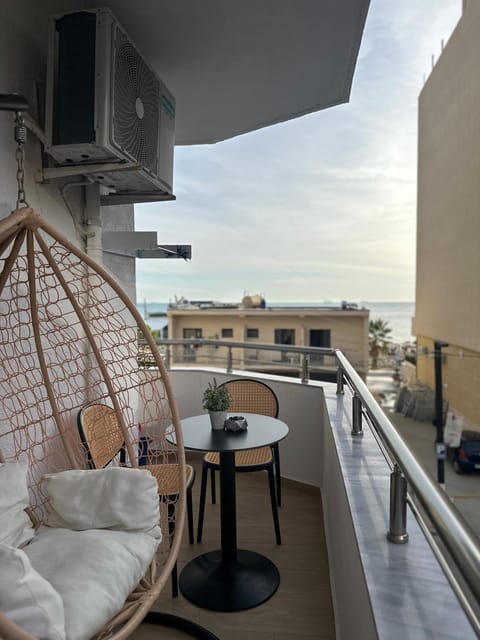 Day, View (from property/room), Balcony/Terrace, Seating area, Sea view