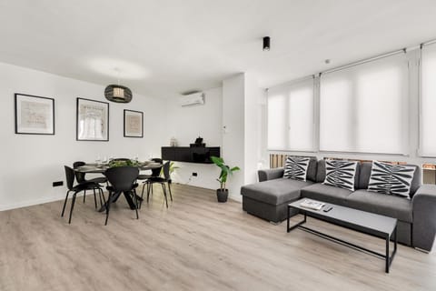 Living room, Seating area, Dining area