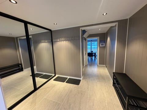 Lyngenfjord Ski-To-Sea House in Troms Og Finnmark