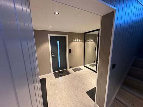 Lyngenfjord Ski-To-Sea House in Troms Og Finnmark