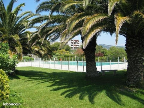 Cassis 4 pers Vue Mer Wifi Piscine Parking Tennis Apartment in Cassis