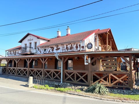 Property building, Day