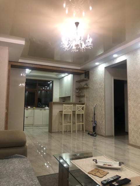 Kitchen or kitchenette, Living room, Seating area