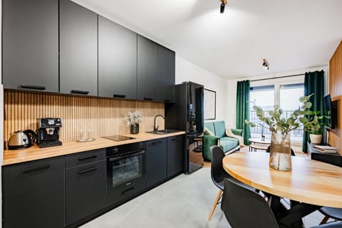 Coffee/tea facilities, Dining area