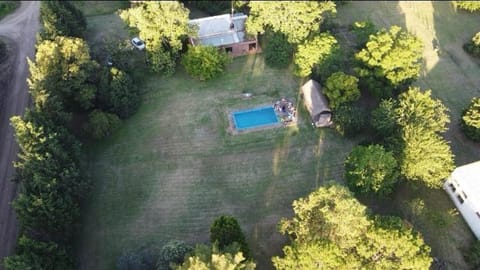 Property building, Natural landscape, Bird's eye view, Garden, Pool view, Swimming pool