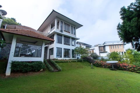 Property building, Garden