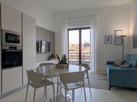 TV and multimedia, Kitchen or kitchenette, Living room, Dining area