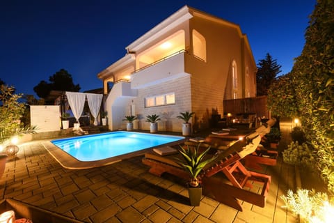 Night, Garden view, Pool view, Swimming pool